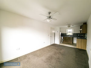 Sitting/Kitchen- click for photo gallery